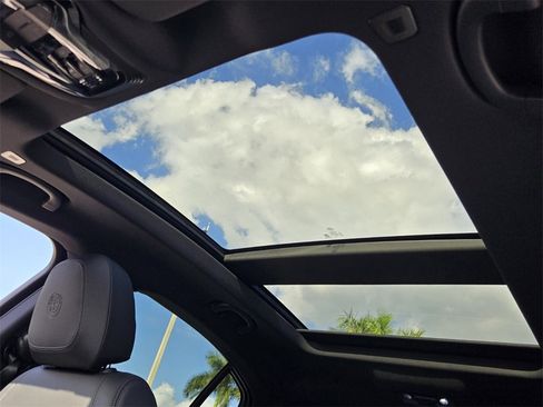 Used 2024 Alfa Romeo Stelvio Quadrifoglio image 19