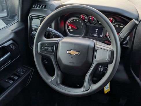 Certified 2022 Chevrolet Silverado 1500 Custom RWD image 15
