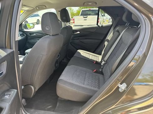 Used 2023 Chevrolet Equinox LT FWD image 10