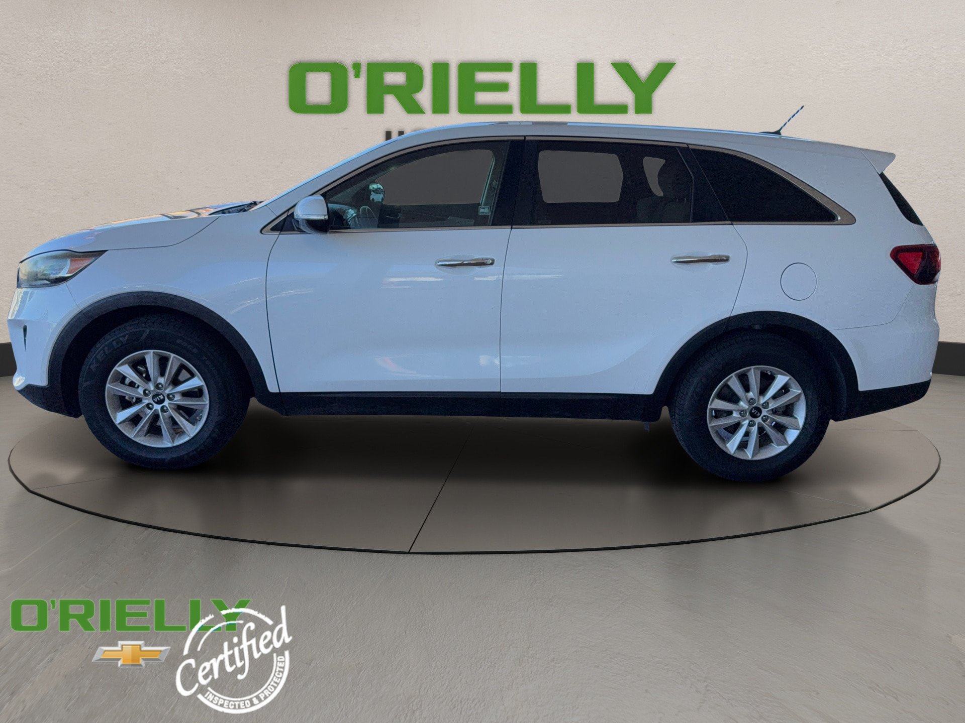 Used 2019 Kia Sorento FWD image 3