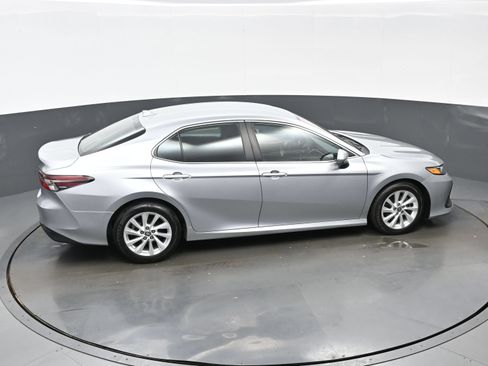 Used 2023 Toyota Camry LE FWD image 40