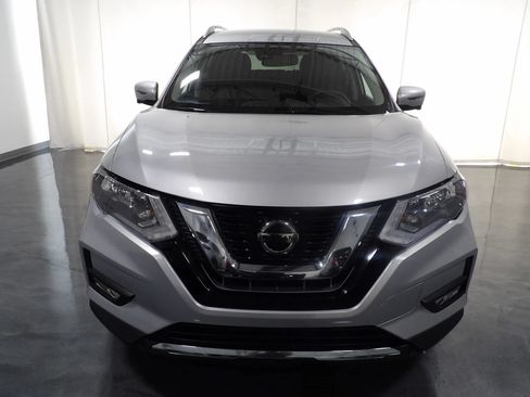 Used 2018 Nissan Rogue SL AWD/4WD image 2