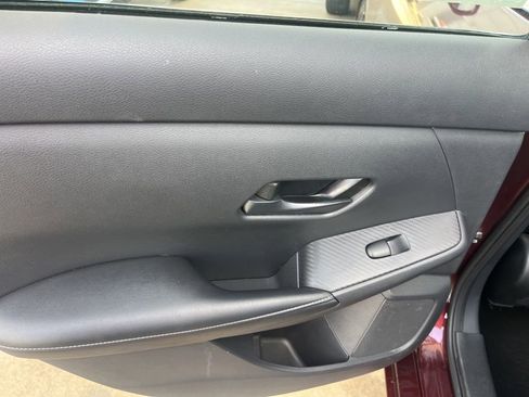 Used 2024 Nissan Sentra SV FWD image 27