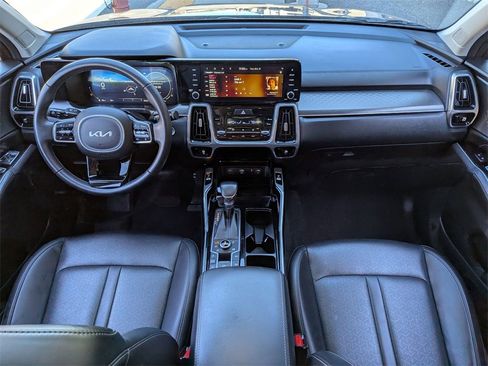 Certified 2023 Kia Sorento SX image 23