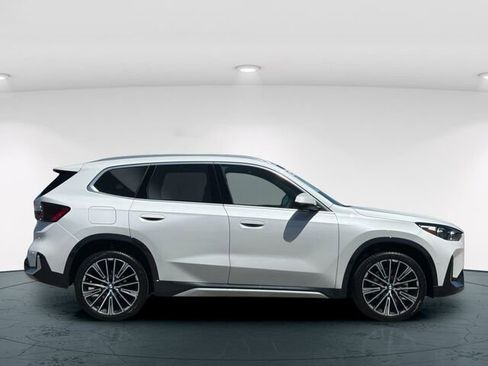 Used 2025 BMW X1 xDrive28i AWD/4WD image 8