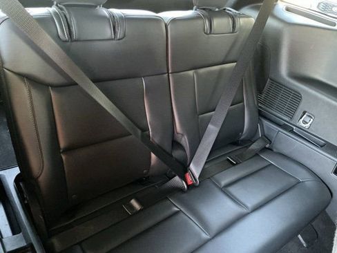 Used 2025 Ford Explorer ST-Line w/ ST-Line Street Pack AWD/4WD image 20