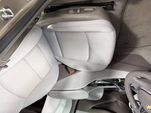 Used 2023 Chevrolet Malibu LT image 13