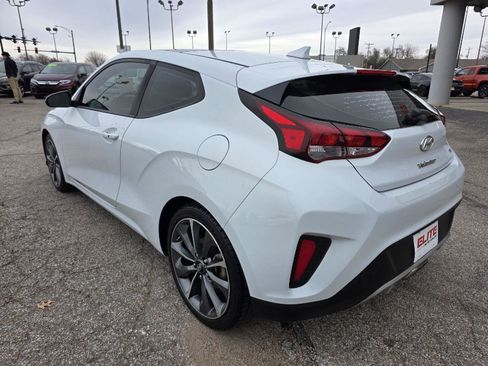 Used 2020 Hyundai Veloster 2.0 Premium image 7