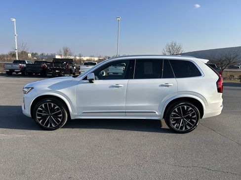 Used 2026 Volvo XC90 B5 Plus w/ Protection Package image 4