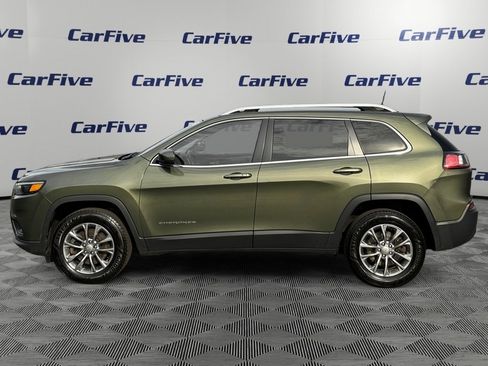 Used 2019 Jeep Cherokee Latitude Plus w/ Cold Weather Group AWD/4WD image 2