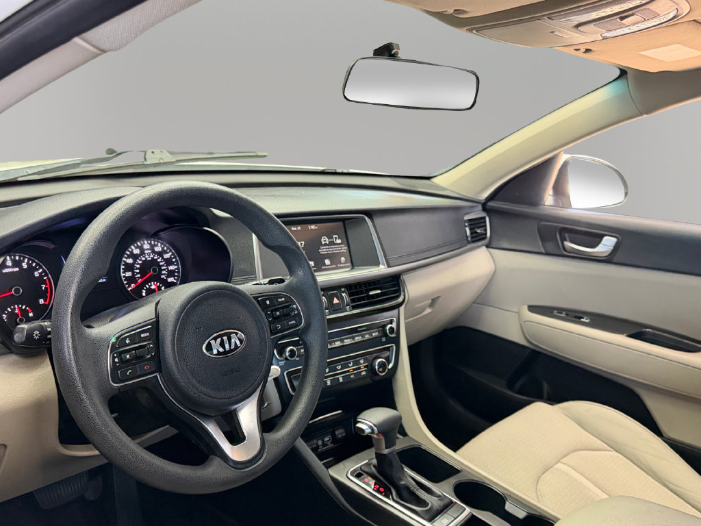 Used 2018 Kia Optima LX FWD image 16