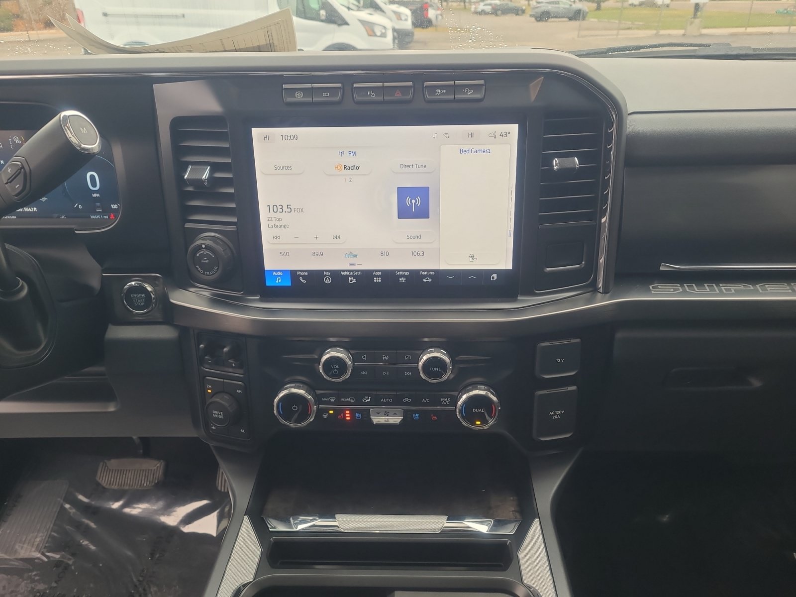 Used 2024 Ford F250 Lariat w/ Lariat Ultimate Package AWD/4WD image 12