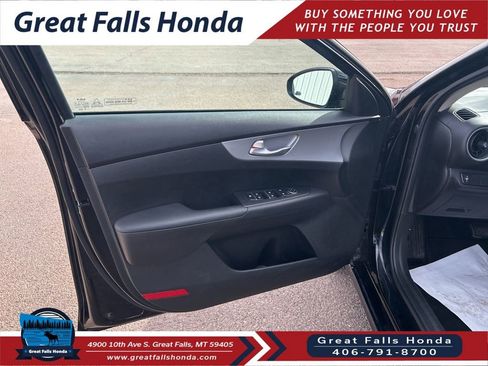 Used 2024 Kia Forte LXS image 12