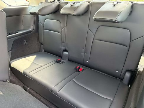 New 2026 Nissan Pathfinder SL FWD image 24