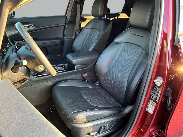Certified 2025 Kia Sportage X-Line w/ Premium Package AWD/4WD image 25