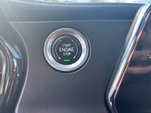 Used 2021 Chevrolet Blazer RS w/ Enhanced Convenience Package image 24