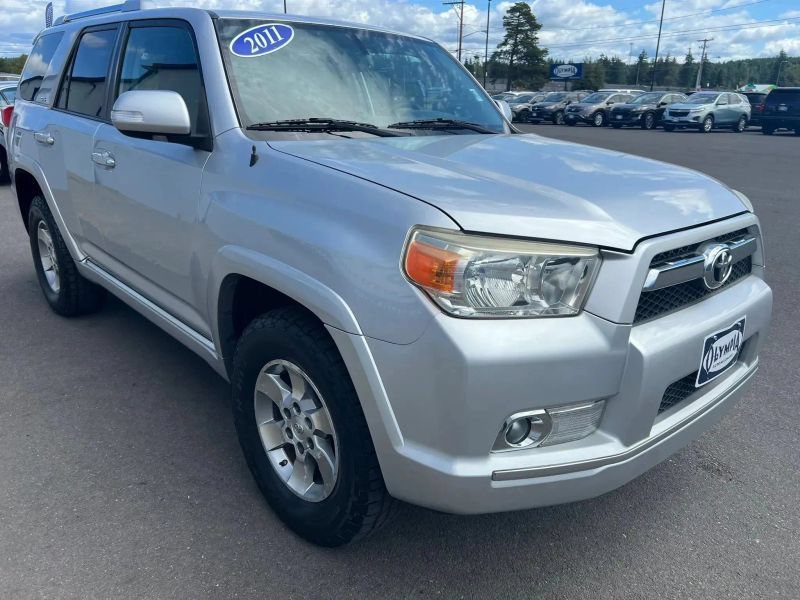 Used 2011 Toyota 4Runner SR5 w/ Convenience Pkg AWD/4WD image 4