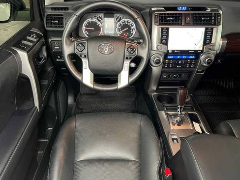 Used 2023 Toyota 4Runner Limited AWD/4WD image 40
