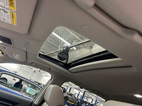 Used 2024 Honda CR-V EX-L image 23