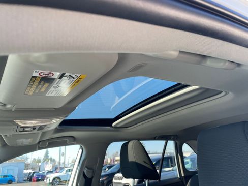 Used 2025 Toyota RAV4 XLE image 30