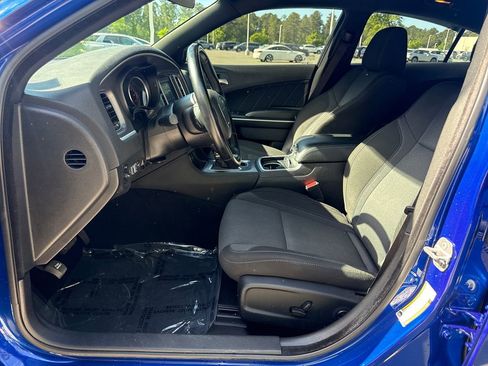Used 2021 Dodge Charger SXT RWD image 13
