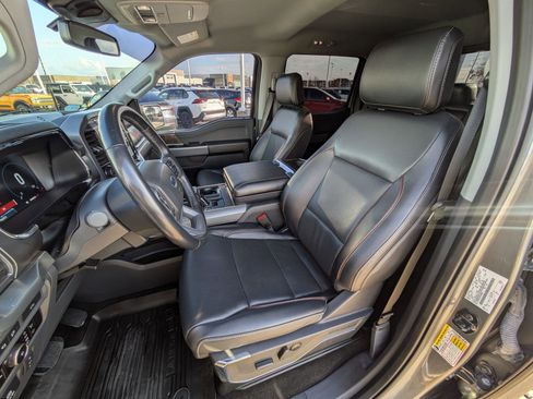 Used 2023 Ford F150 Lariat w/ Trailer Tow Package image 16