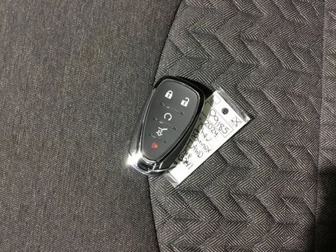 Used 2024 Chevrolet Equinox LT image 53