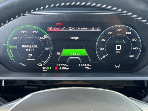 Used 2021 Audi e-tron Premium w/ Convenience Plus Package AWD/4WD image 25