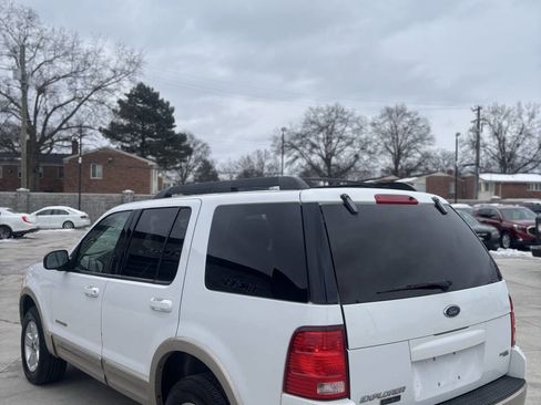 Used 2005 Ford Explorer Eddie Bauer image 5