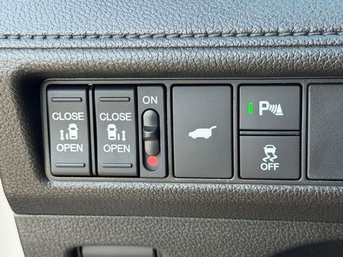 New 2026 Honda Odyssey Touring image 21