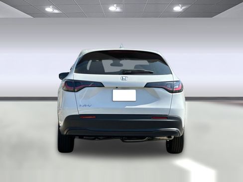 New 2026 Honda HR-V LX image 9