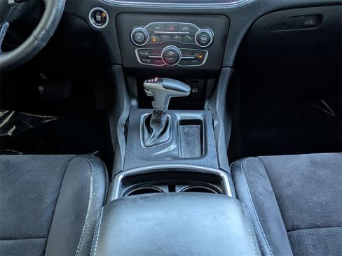 Used 2015 Dodge Charger R/T image 21