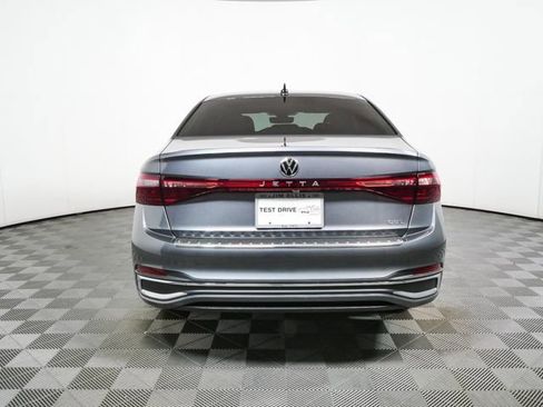 Used 2025 Volkswagen Jetta SEL FWD image 34