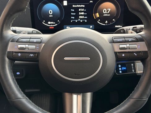 Certified 2025 Hyundai Kona Limited image 30