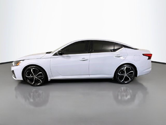 Used 2023 Nissan Altima 2.5 SR FWD image 6