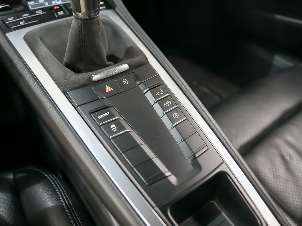 Used 2018 Porsche 718 Cayman RWD image 31
