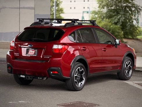 Used 2017 Subaru Crosstrek 2.0i Premium AWD/4WD image 8