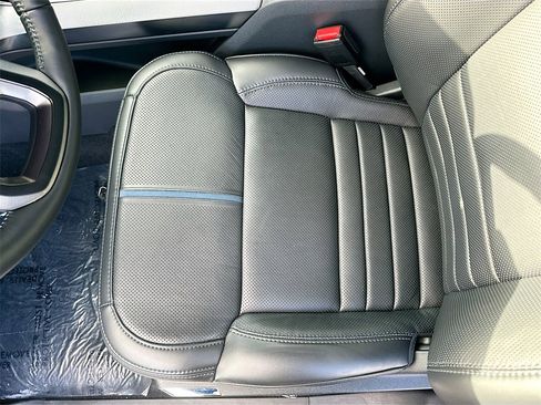 Used 2025 Ford F150 Platinum image 20