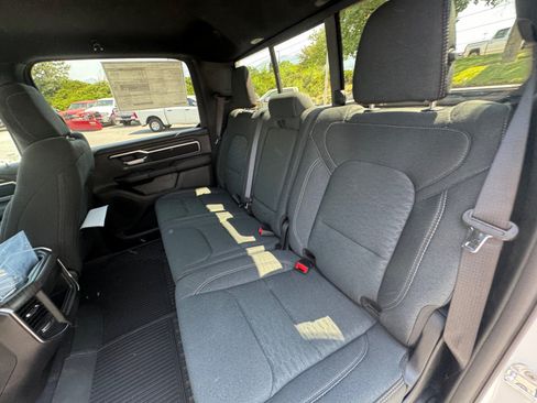 New 2026 RAM 1500 Big Horn AWD/4WD image 14