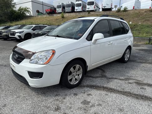 Used 2009 Kia Rondo LX FWD image 14