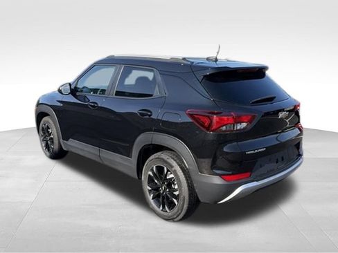 Used 2022 Chevrolet TrailBlazer LT FWD image 4