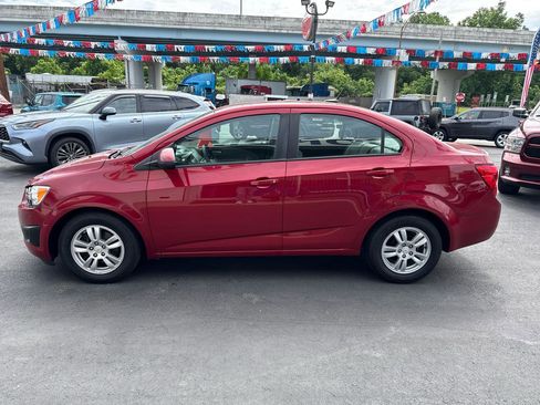 Used 2012 Chevrolet Sonic LS FWD image 7