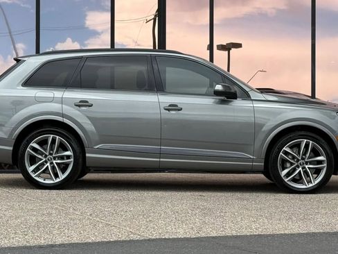 Used 2017 Audi Q7 3.0T Prestige w/ Prestige Package image 15