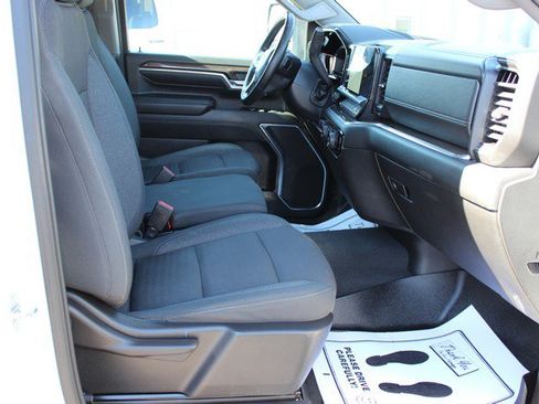 Used 2024 Chevrolet Silverado 2500 LT w/ Convenience Package AWD/4WD image 18