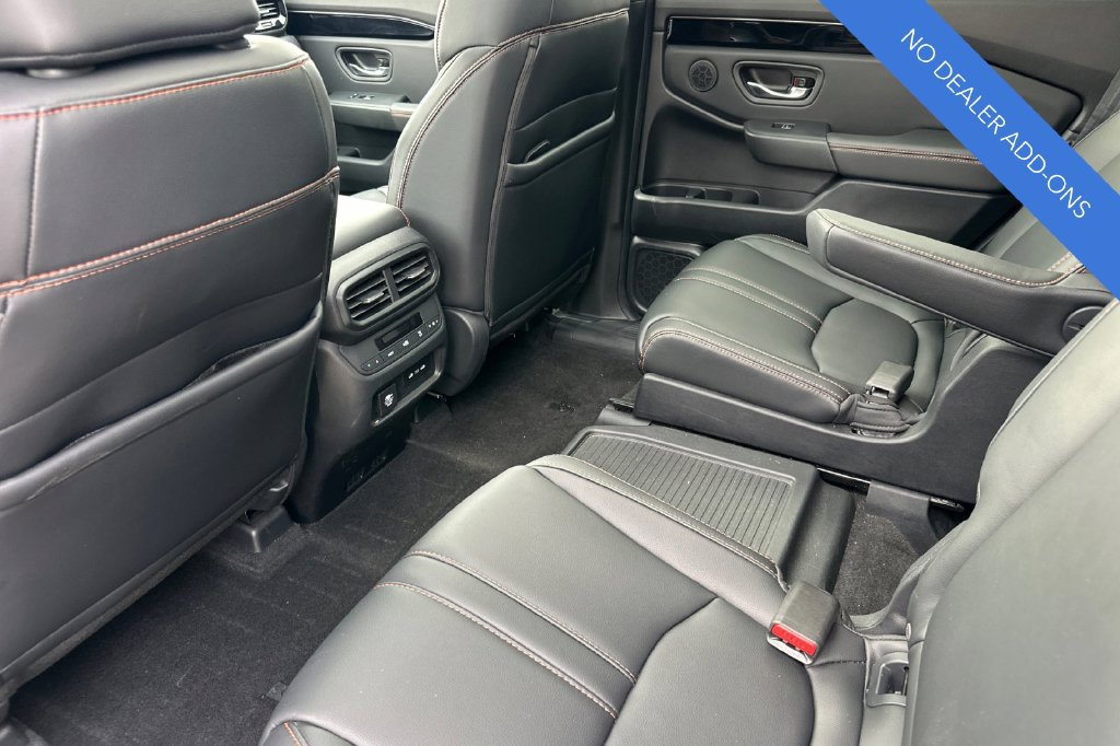 Certified 2025 Honda Pilot TrailSport image 13