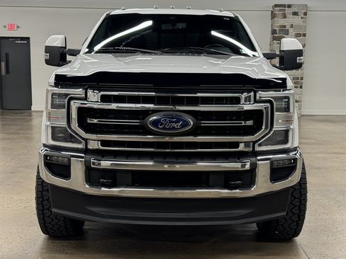 Used 2022 Ford F250 Lariat w/ Lariat Ultimate Package AWD/4WD image 2
