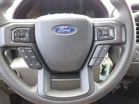 Used 2018 Ford F150 XLT image 28