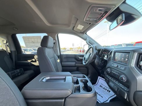 New 2026 Chevrolet Silverado 2500 Custom w/ Custom Value Package AWD/4WD image 15