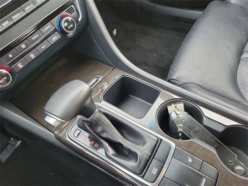 Used 2018 Kia Optima EX image 20