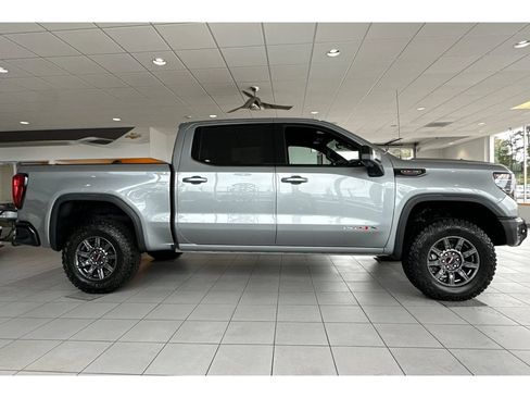 New 2026 GMC Sierra 1500 AT4X AWD/4WD image 3
